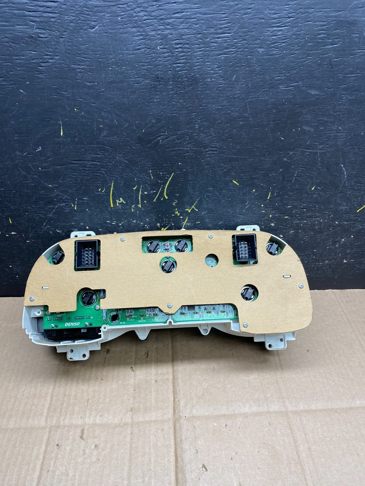 2004 Dodge Dakota Instrument Speedometer Gauge Cluster OEM AA4656 DG3