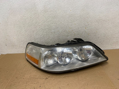 2005 to 2011 Lincoln Town Car Right Passenger Rh Side Headlight AI1276 DW0