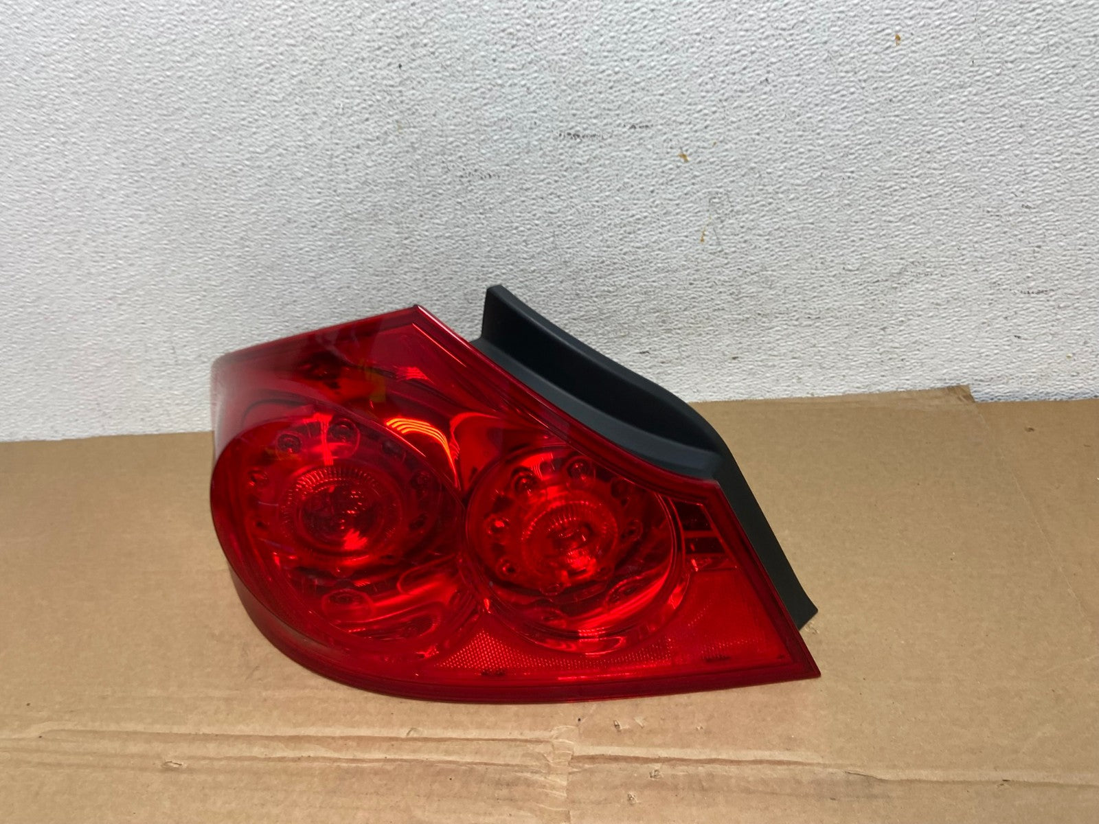 2007 to 2013 Infiniti G35 G37 Sedan Left Driver LH Side Tail Light AD3790 LK1