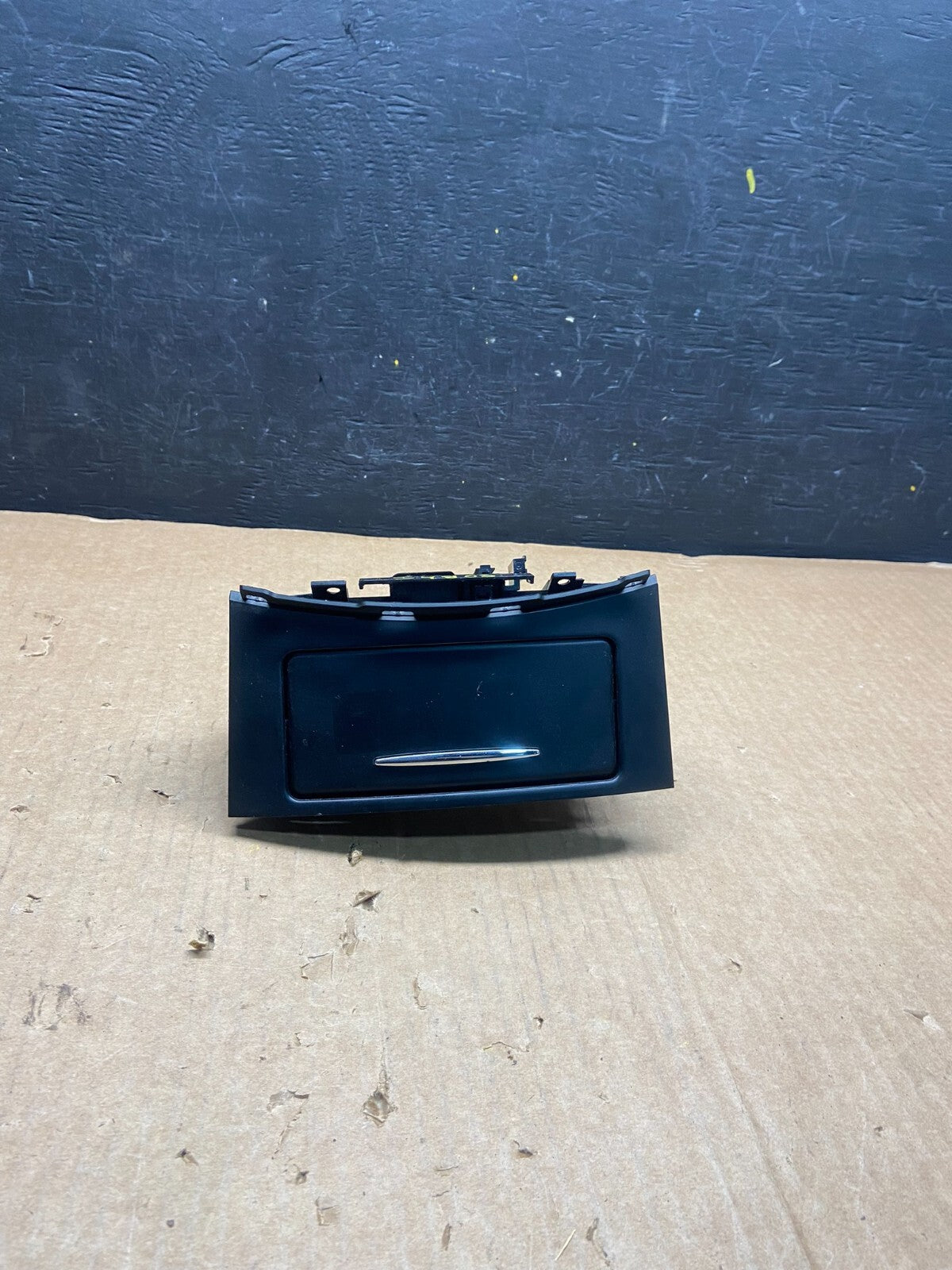 2009 to 2014 Infiniti FX35 FX50 Dashboard Center Console Storage i4805 DG1 Oem0