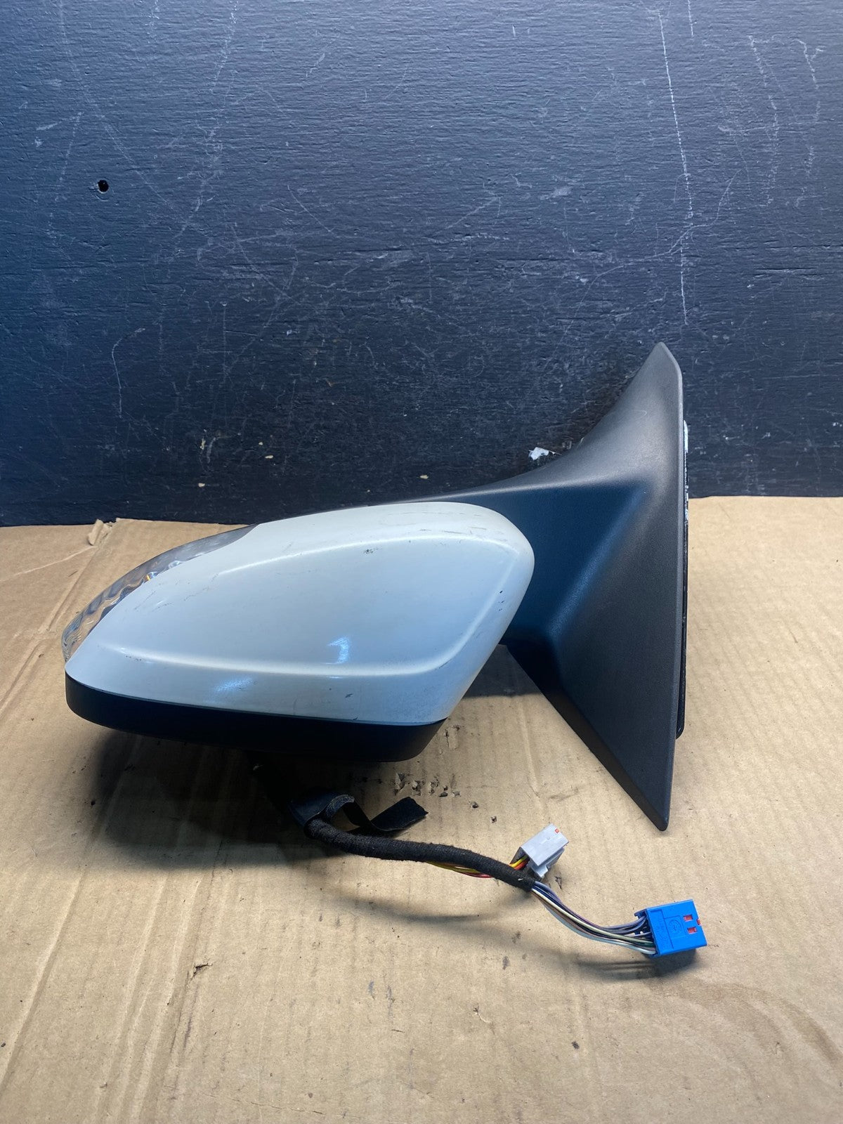 2008 to 2013 Volvo C70 Left Driver LH View Door Mirror AE2246 DW1