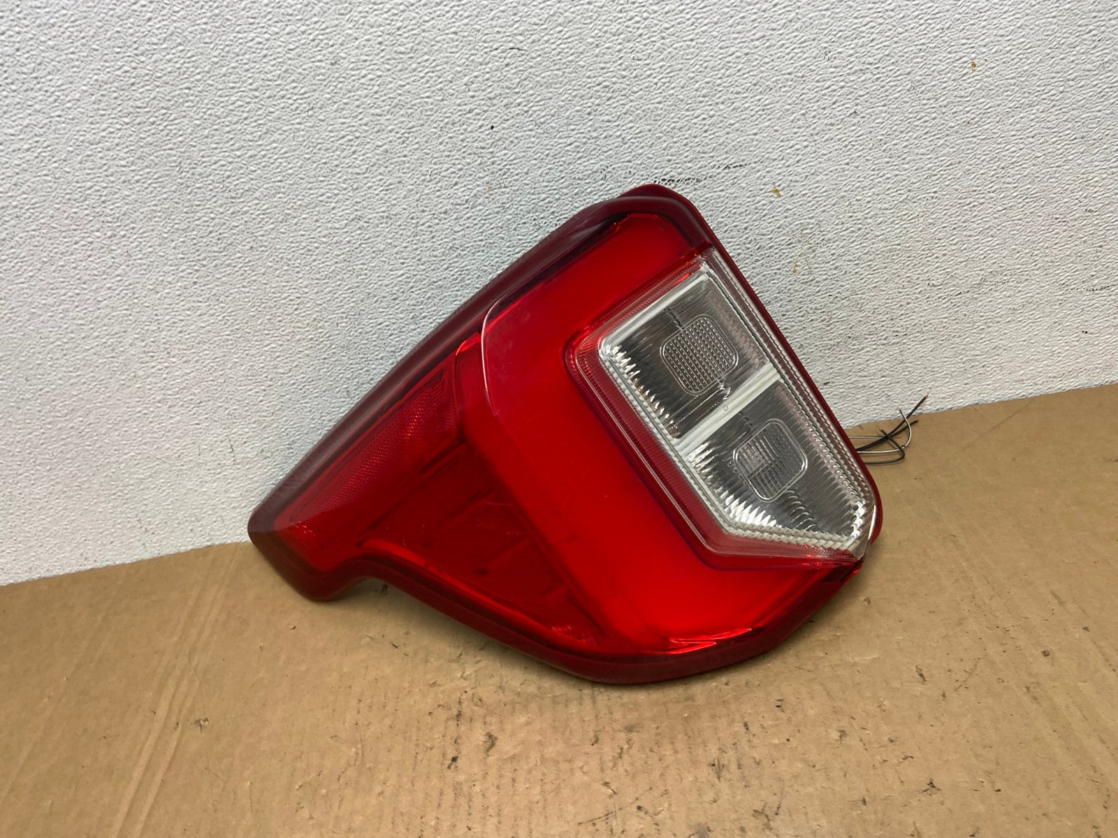 2020 2021 2022 2023 Ford Explorer Left Driver Lh Side Tail light AD3204 LK0