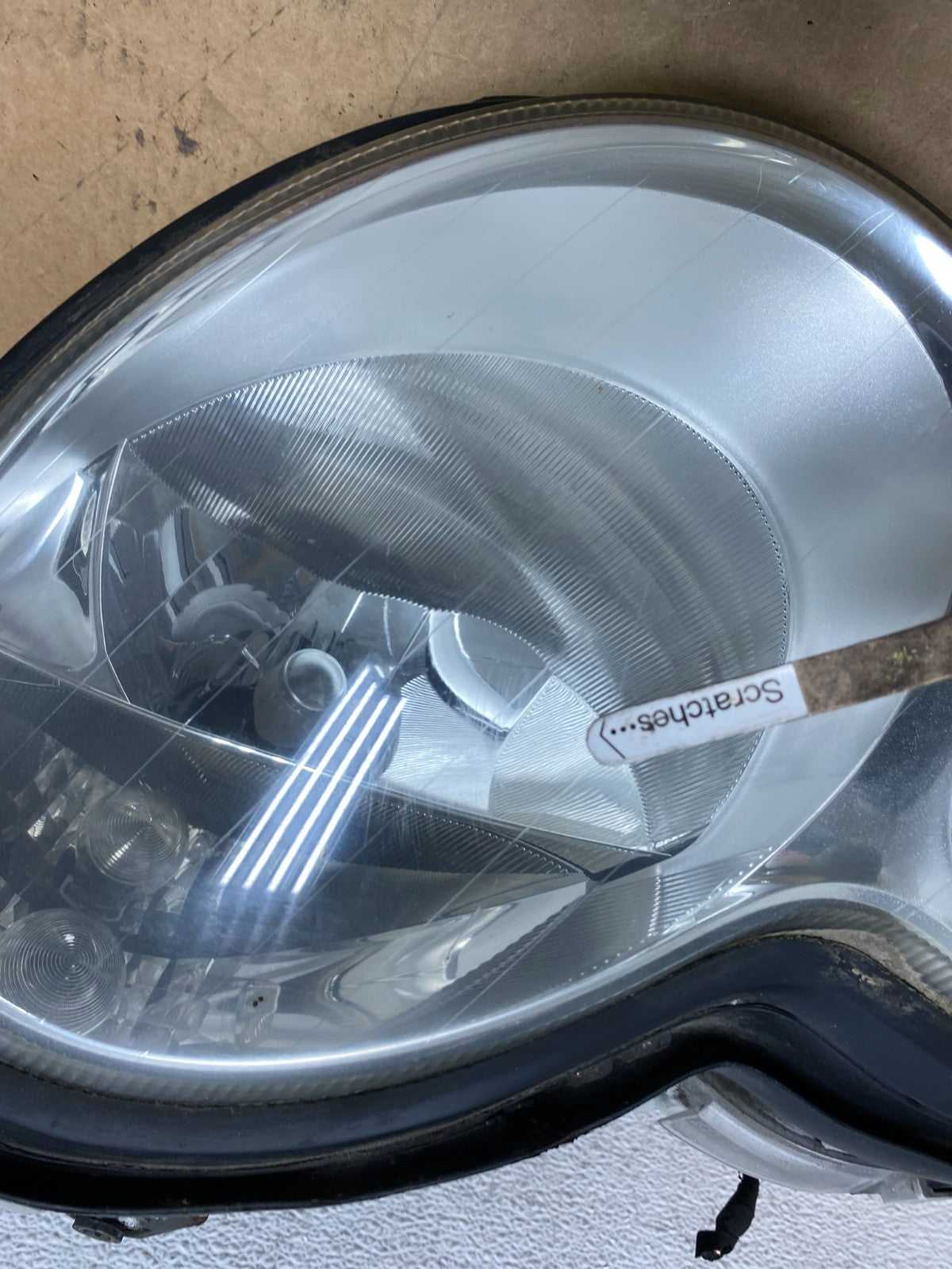 2005 to 2007 Mercedes-Benz C-Class Left Driver LH Side Headlight AE2990 DW3