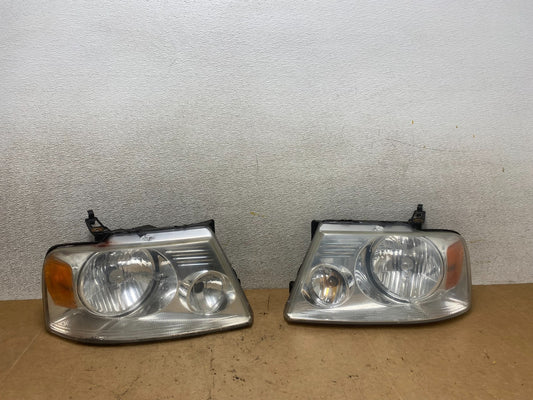 2004 to 2008 Ford F-150 F150 Left+Right Halogen Headlights X5608 DW0