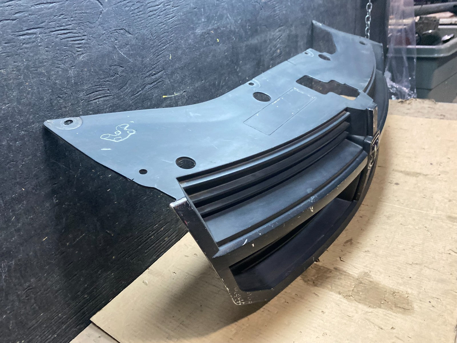 2008-2010 Dodge Grand Caravan Front Grill Grille 05113126aa X3533 DG2