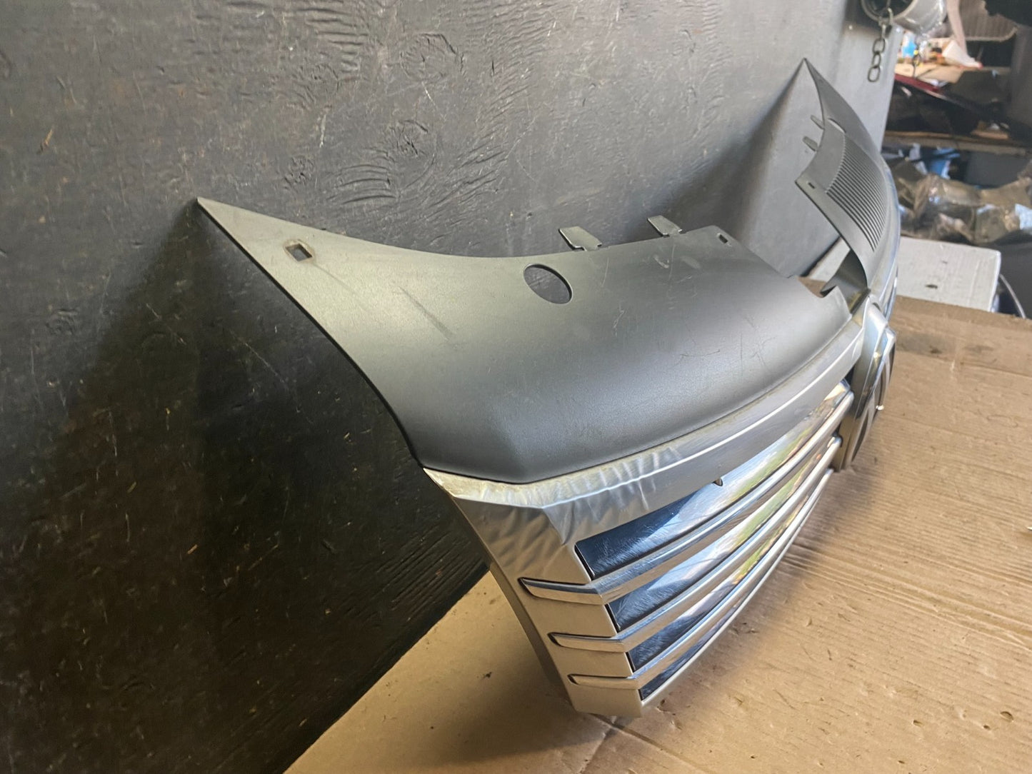 2013 to 2017  Volkswagen CC Front Upper Grill Grille Oem Q0590 DG2