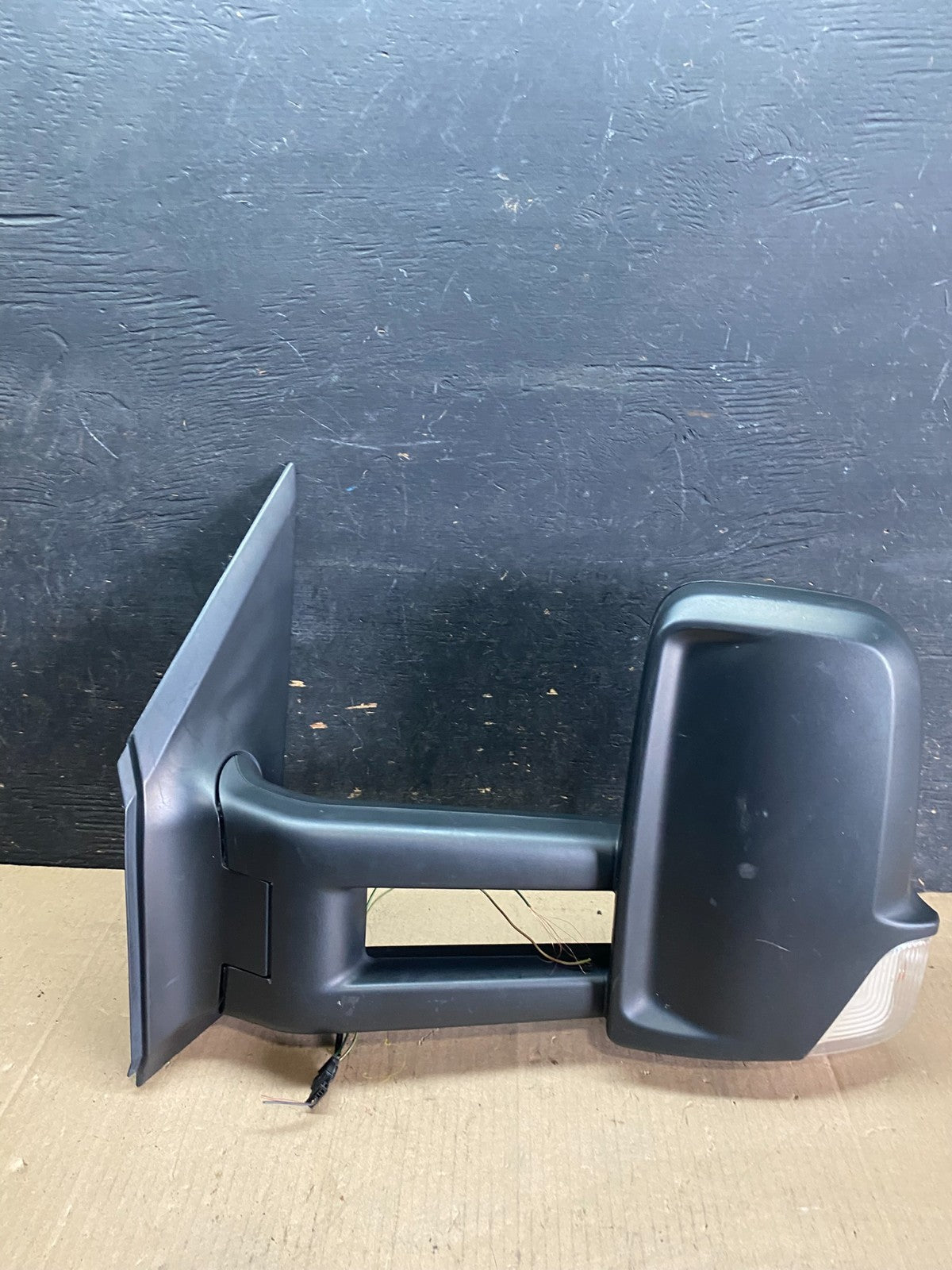 2007 to 2018 Mercedes-Benz Sprinter Left Driver Side View Door Mirror Q5431 DG0