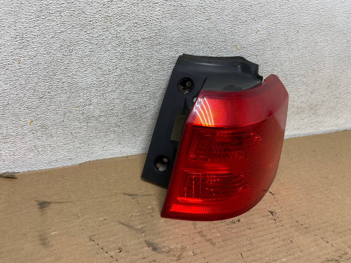 2010 to 2017 GMC Terrain Halogen Right Passenger Rh Side Tail Light AH4282 LK1