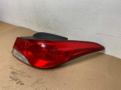 2011 2012 2013 Hyundai Elantra Sedan Right Passenger Tail Light AD7832 LK1