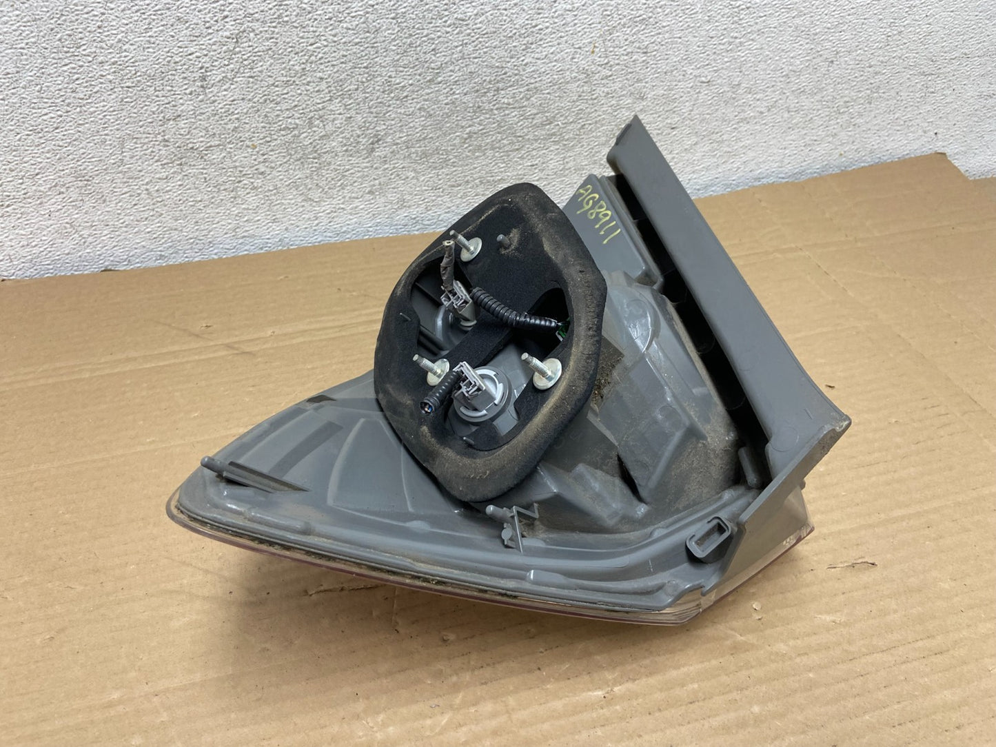 2009 to 2013 Honda Fit Left Driver LH Side Tail Light AG8911 DW4
