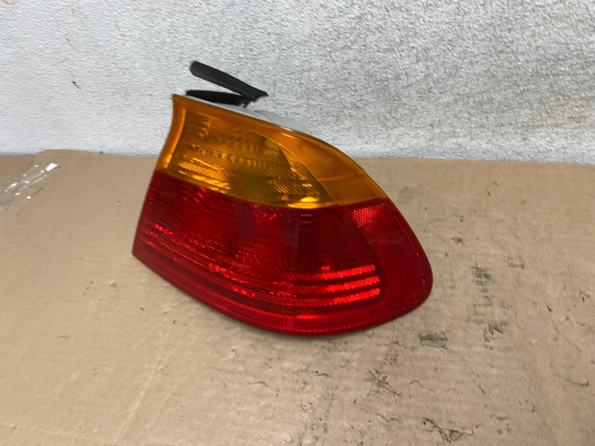 1999-2001 Bmw 3 E46 325i 328i 330i Coupe Right Passenger Tail Light AI1017 LK1