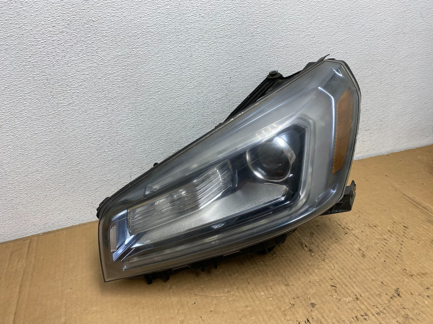 2013-2016 Gmc Acadia Left Driver LH Side Led Halogen Headlight AD1091 DW2