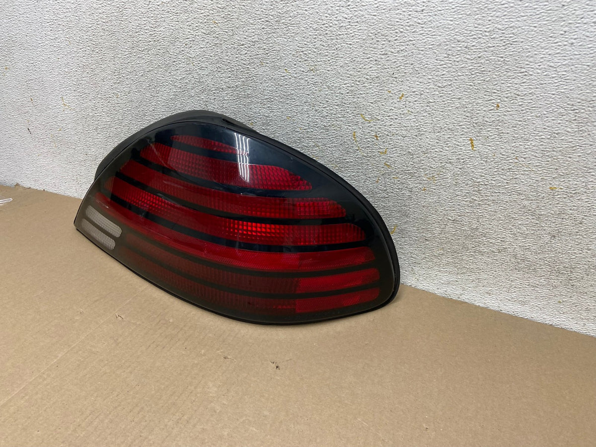 1999-2005 Pontiac Grand AM Right Passenger RH Side Tail Light AH6662 LK2