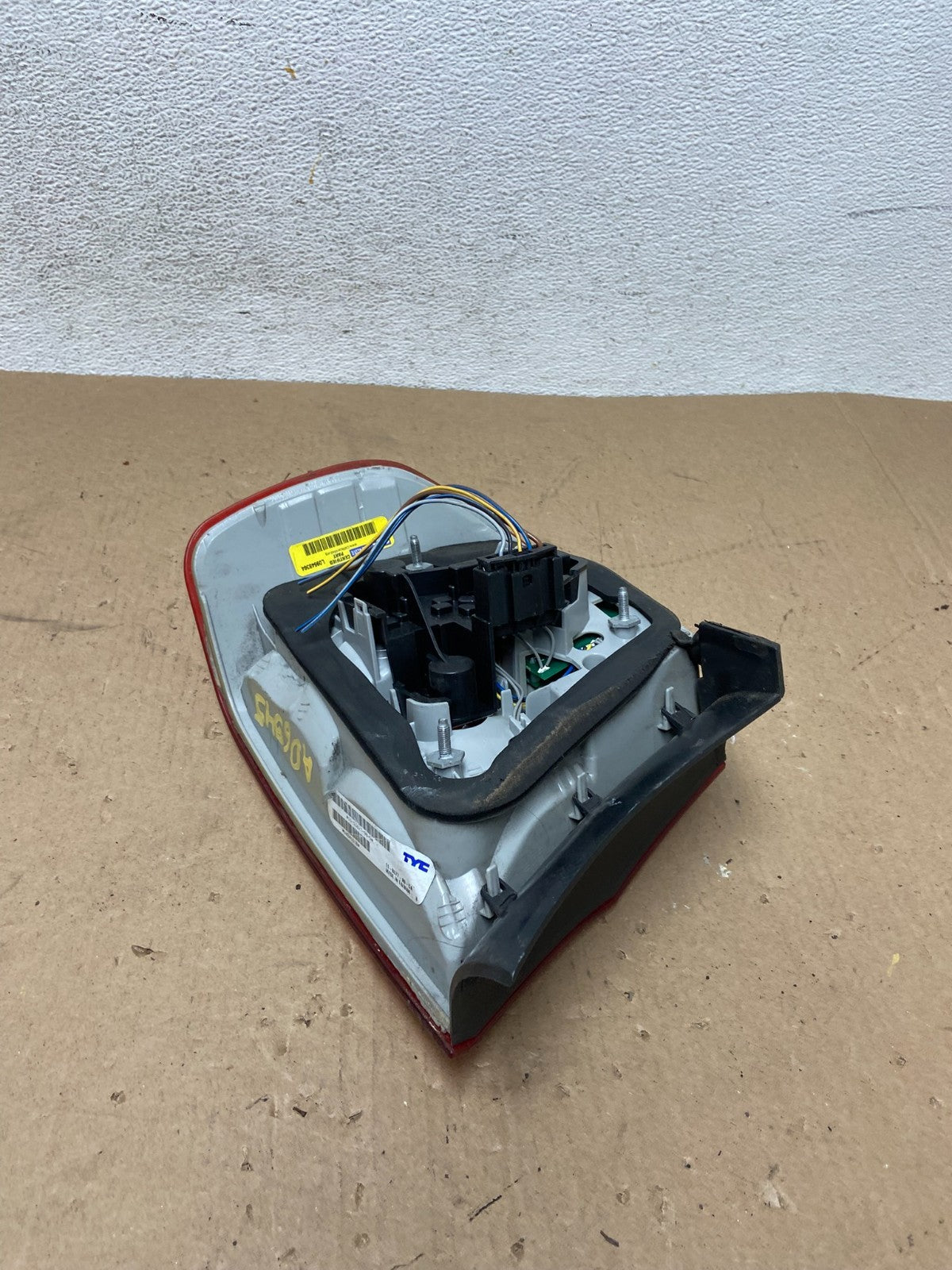 2009 2010 BMW 328i 3 Series Right Passenger RH Side Tail Light TYC AD6545 DW4
