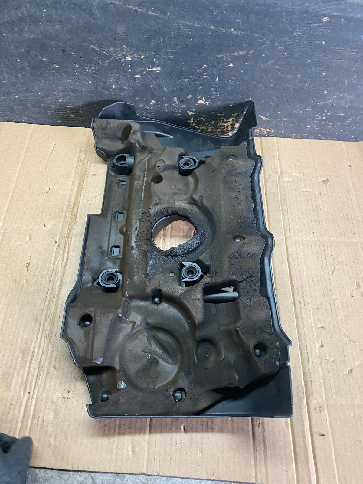 2008 - 2012 Land Rover LR2 3.2L Engine Motor Top Cover Trim Panel S6147 DG7
