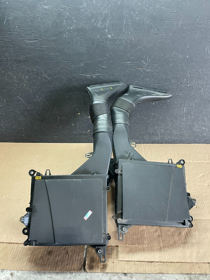 2014 to 2017 Mercedes S550 Air Intake Left+Right Set Hose Pipe Tube M6378 DG1