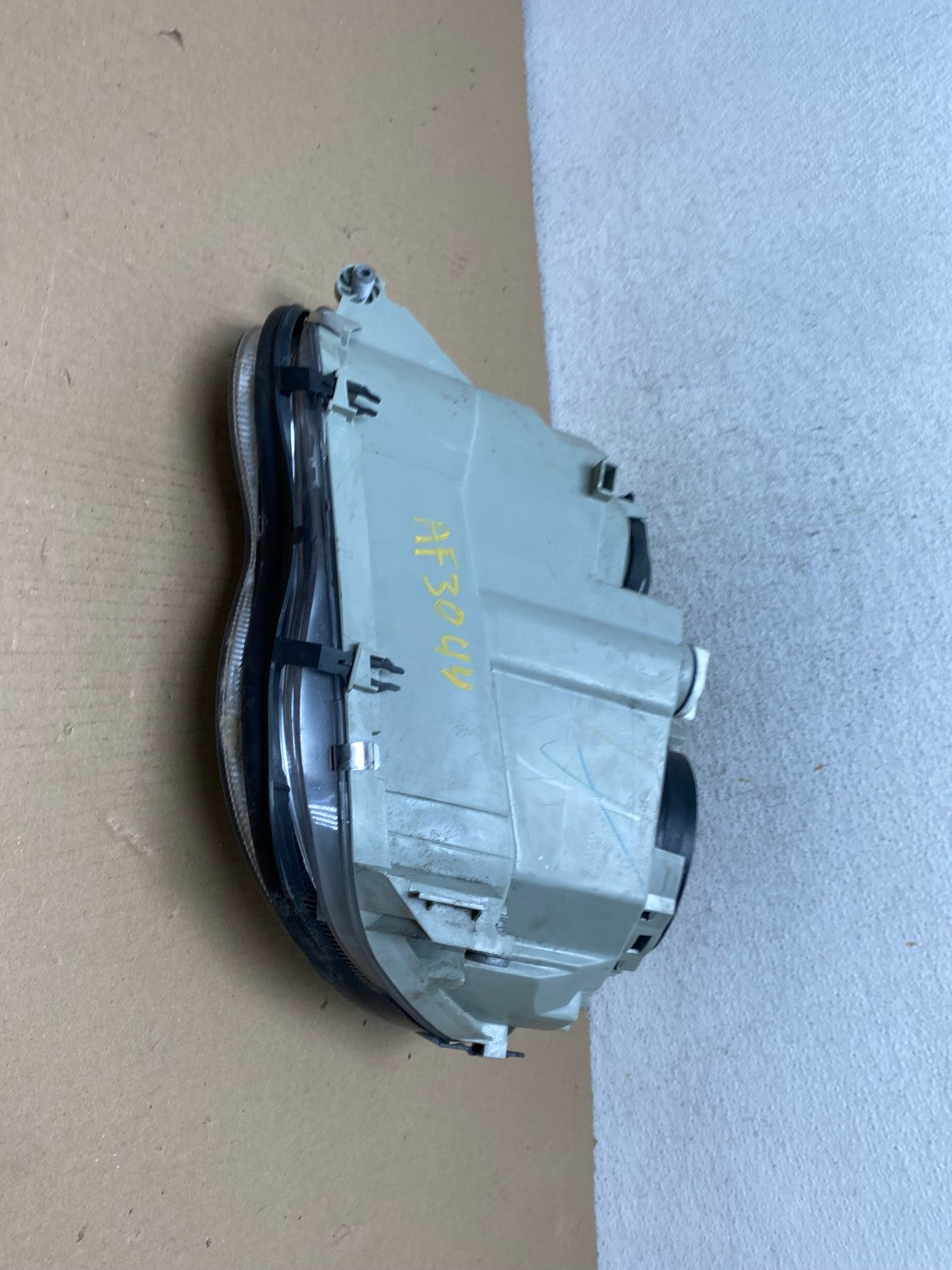 2005 to 2007 Mercedes-Benz C-Class Right Passenger Side Headlight AF3044 LK6