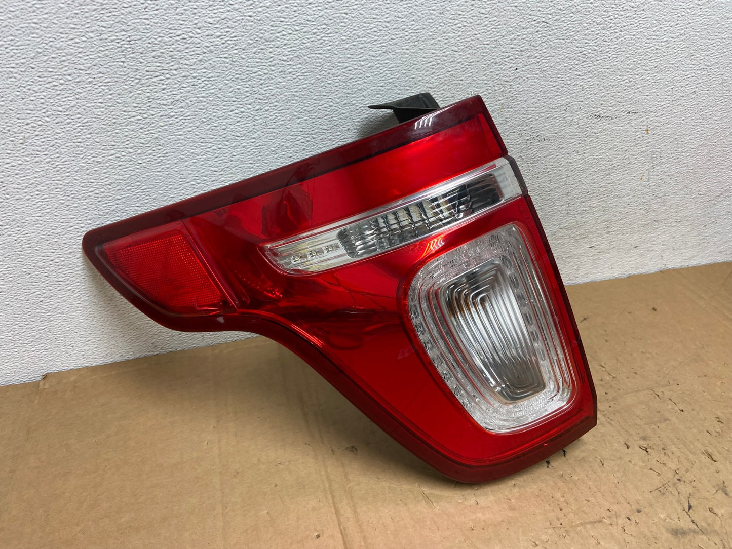 2011 2012 2013 2014 2015 Ford Explorer Left Driver LH Side Tail light AD3278 LK2