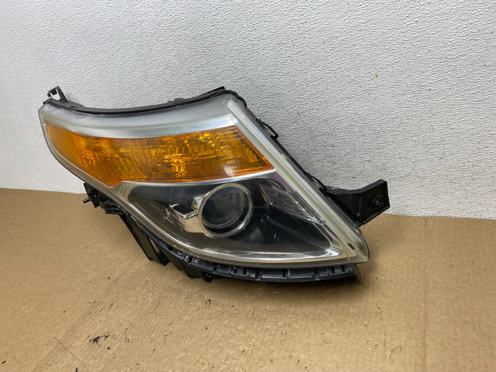 2011 to 2015 Ford Explorer Right Passenger Halogen Headlight AF9815 DW1