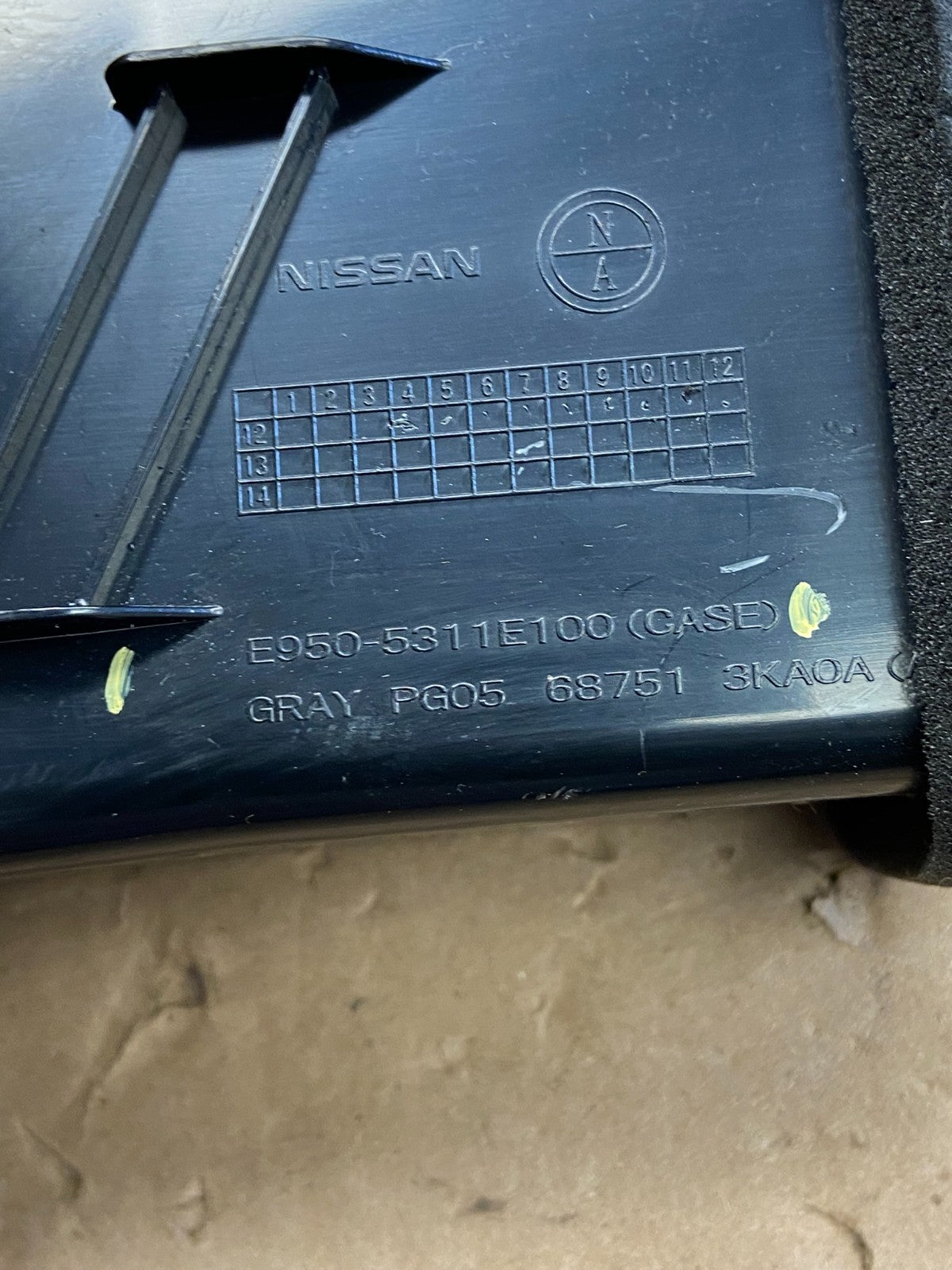2013 to 2020 Nissan Pathfinder Center Dash Radio Trim Bezel Surround ai6384 DG4