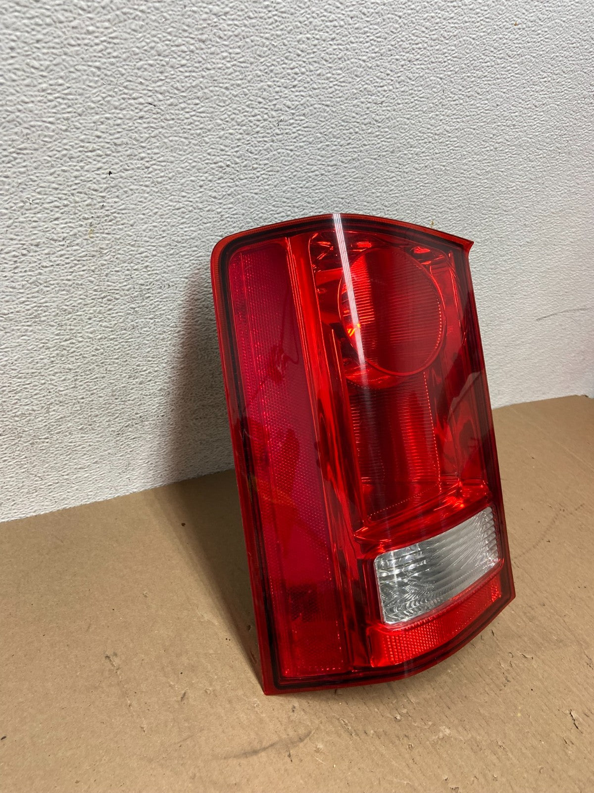2009 to 2015 Honda Pilot Left Driver Lh Side Tail light AD6515 DW2