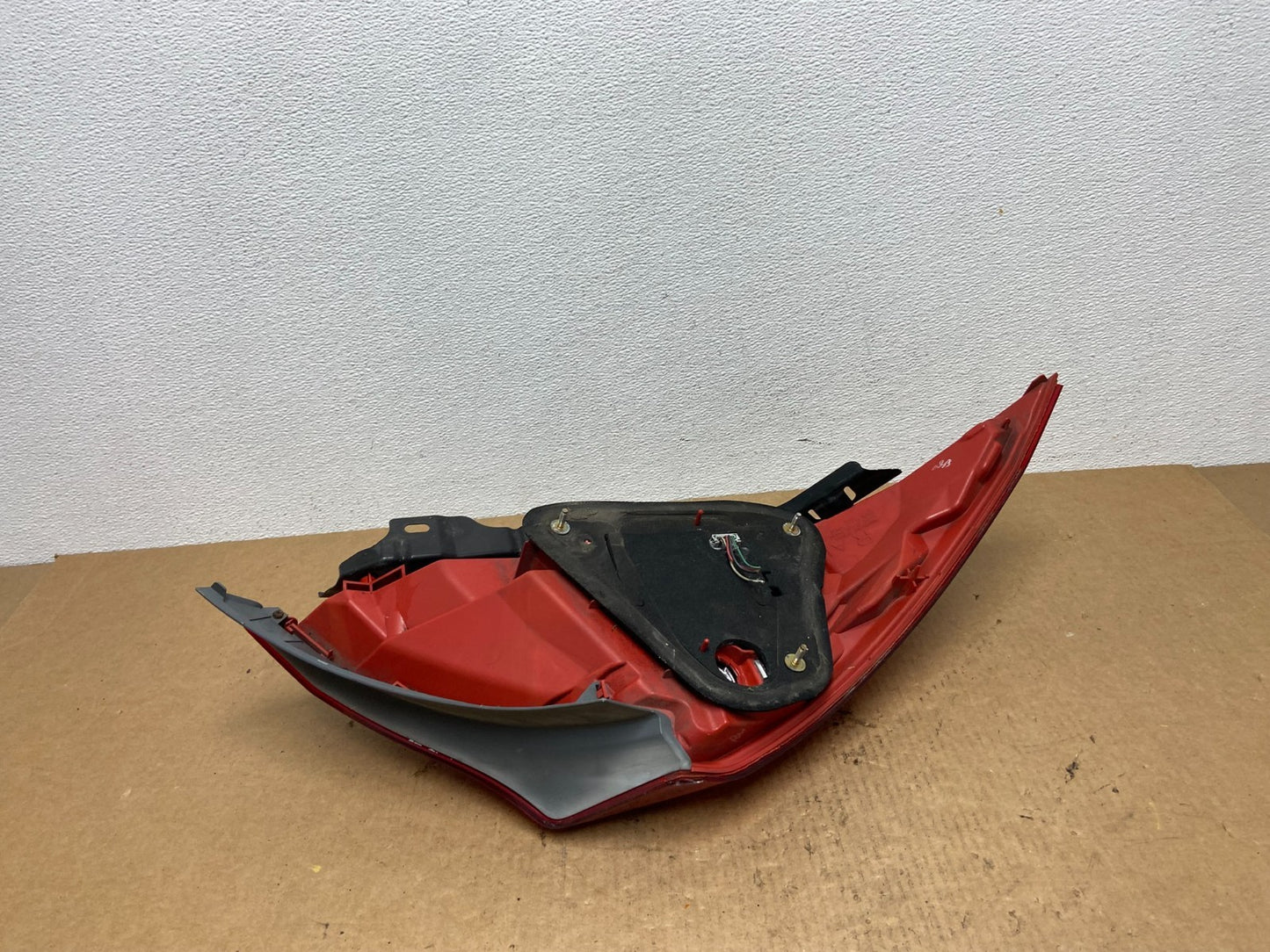 2006-2007 Honda Accord Coupe Right Passenger RH Side Tail light Oem AC3162 DW7