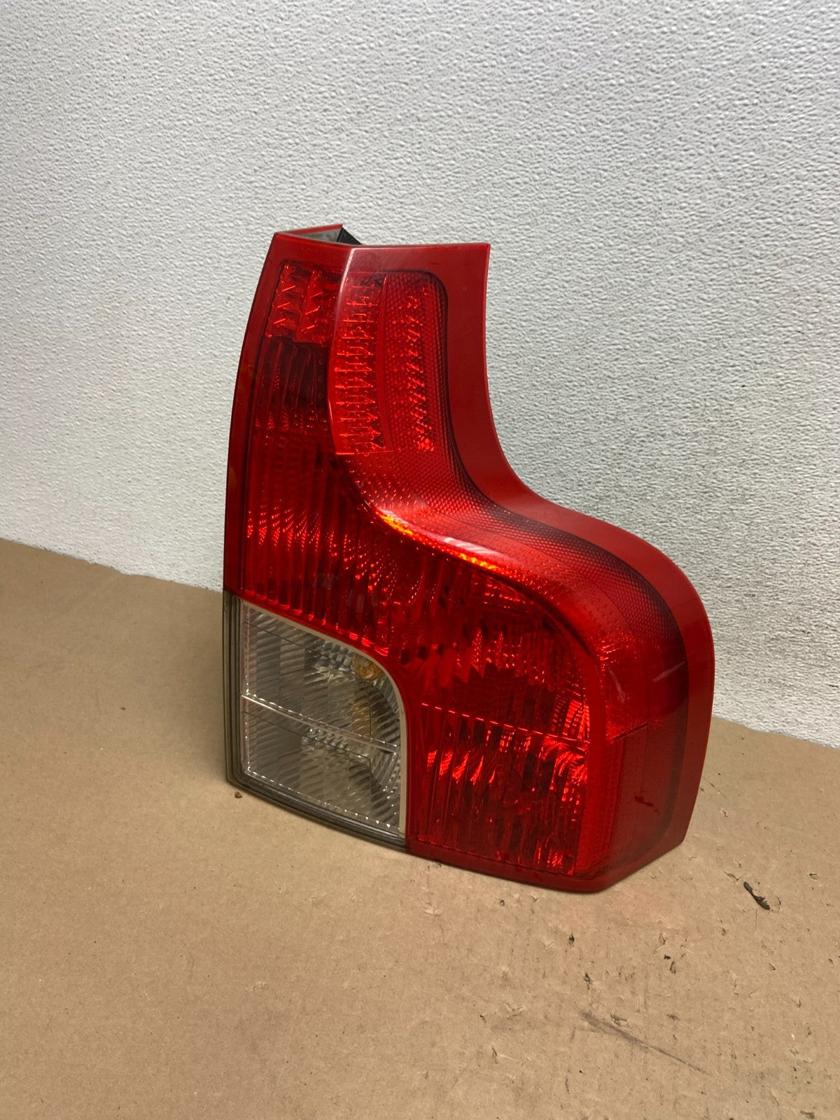 2007 to 2012 Volvo XC90 Right Passenger RH Side Lower Tail Light AG41080