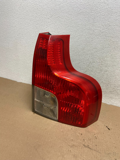 2007 to 2012 Volvo XC90 Right Passenger RH Side Lower Tail Light AG41080
