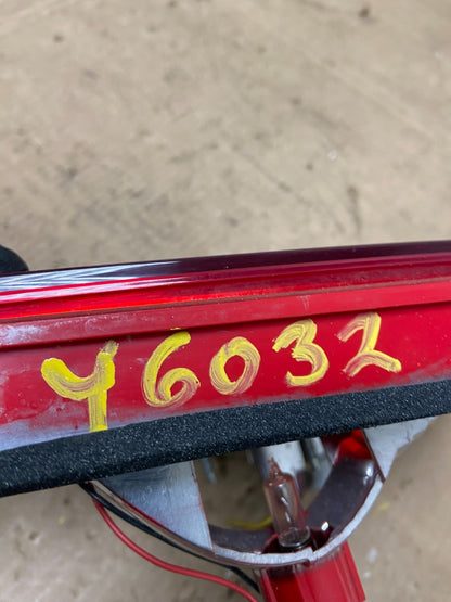 2009 - 2012 Bmw 7-Series F01 F02 750i Right Passenger Inner Tail Light Y6032 DW7