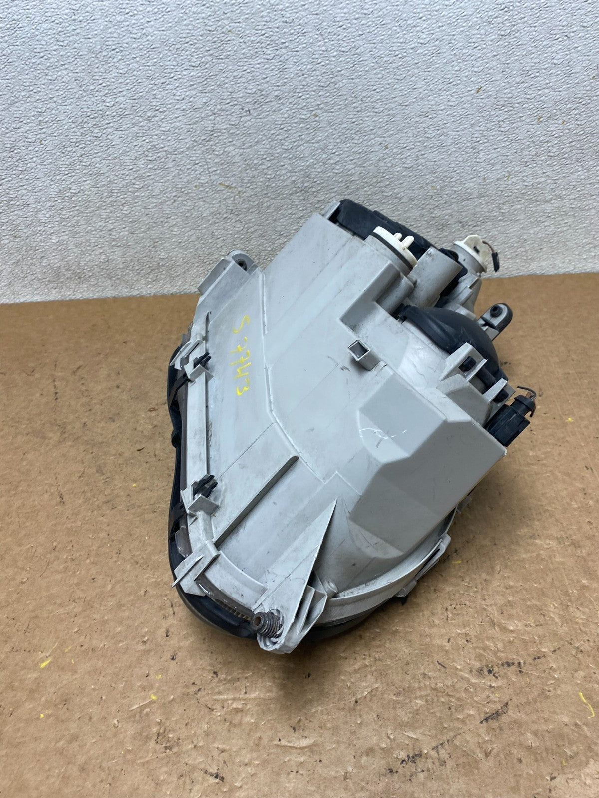 2001-2004 Mercedes-Benz C Class Halogen Left Driver Headlight Oem S7743 DW4