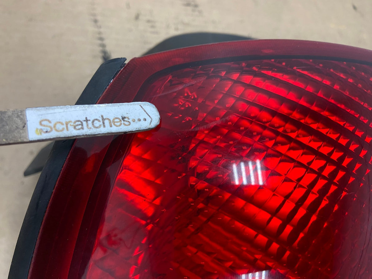 2003-2011 Mercury Grand Marquis Left Driver Lh Side Tail Light AH4161 LK3
