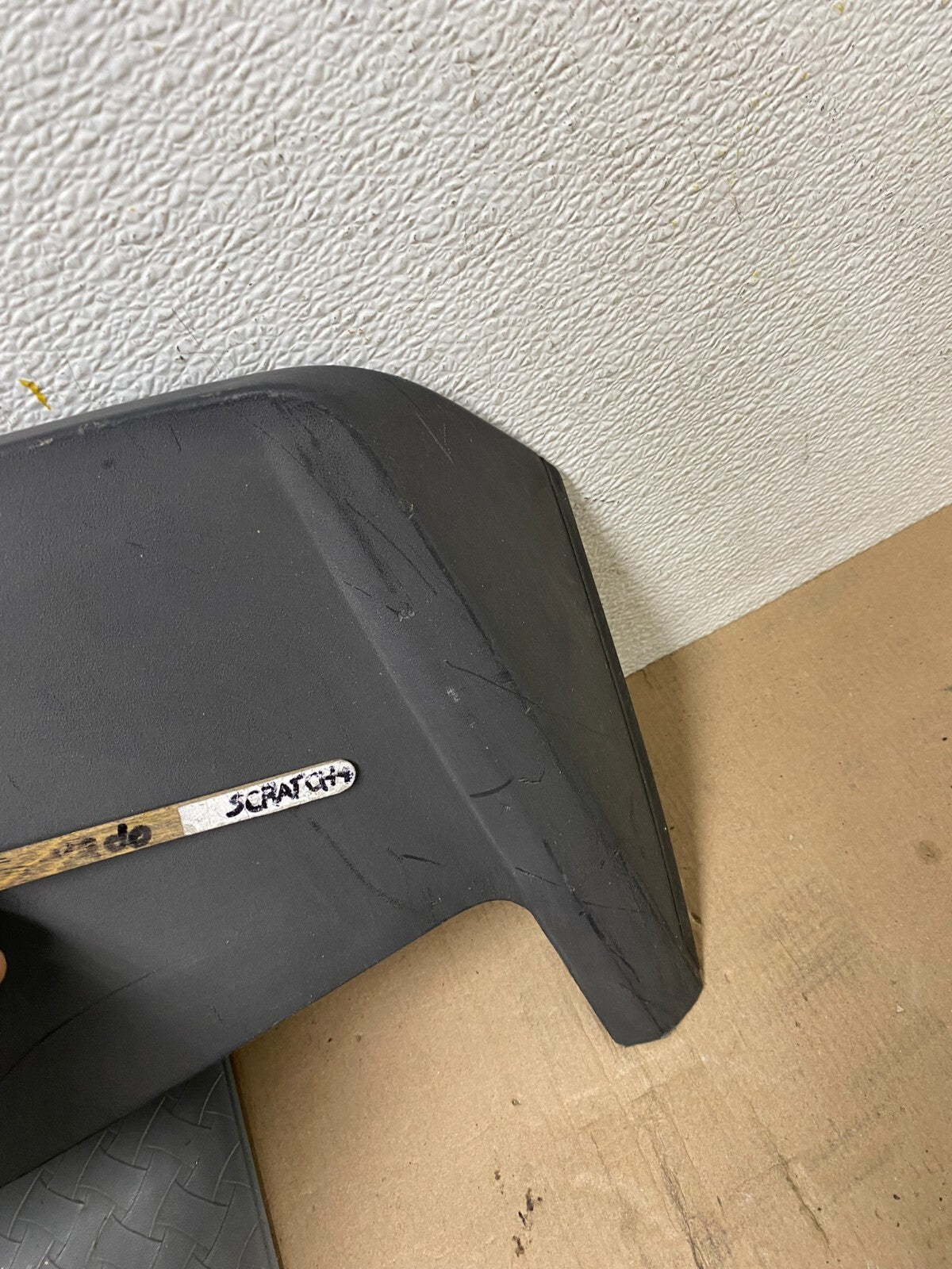 2007 to 2012 Dodge Caliber Rear Trunk Spoiler C6020 OEM DG15