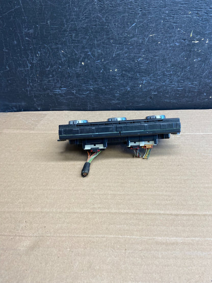 2012 - 2015 Volkswagen Passat Center Climate Control Panel AC Heater AG0469 DG3