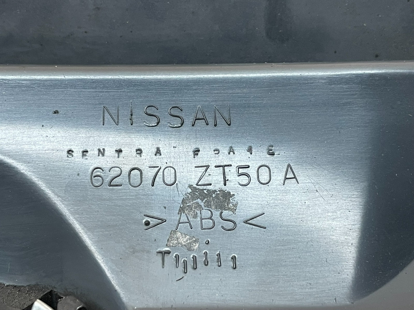 2010 to 2012 Nissan Sentra Front Upper Grill Grille AH0011 DG5