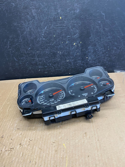 2007 to 2013 Chevrolet Silverado Suburban Cluster Gauge Speedometer OE ad6800 DG4
