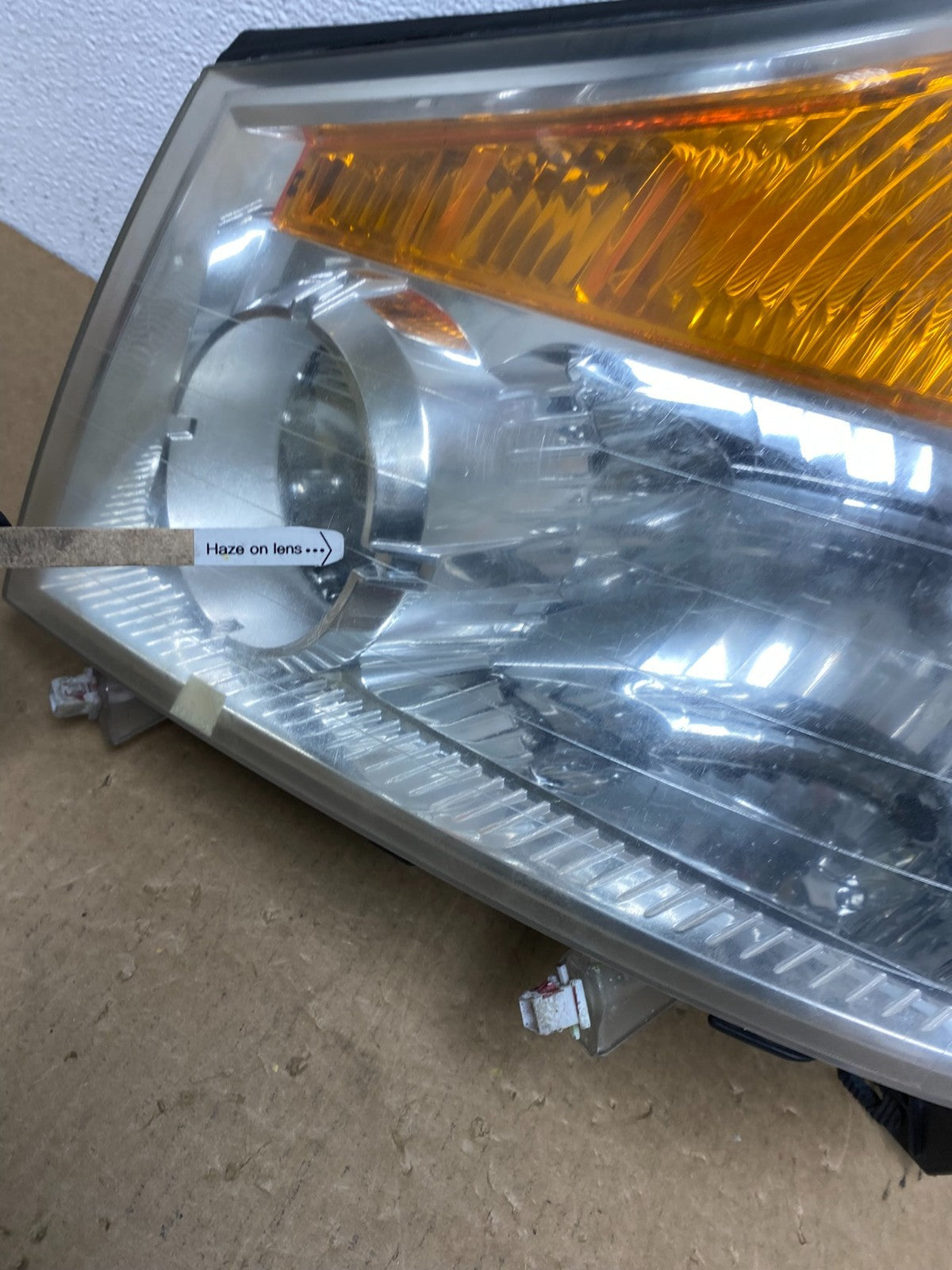2008 - 2015 Nissan Titan Left Driver LH Headlight Halogen AC1288 DG4