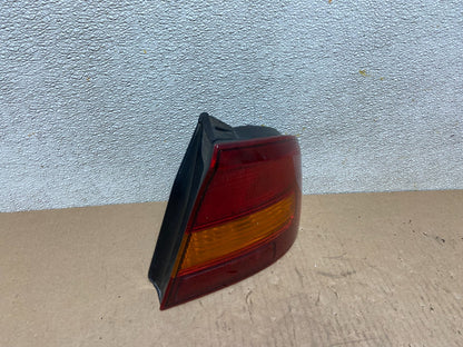 2000 to 2004 Subaru Legacy Right Passenger Rh Side Tail Light ab6034 DG2