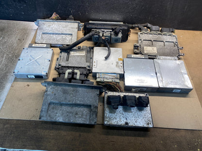 Mix of 10 Ford ECM Engine Computer Module AG59810