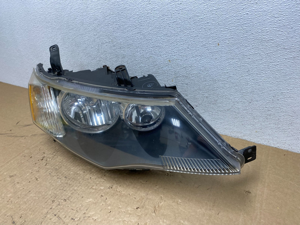 Halogen 2007-2009 Mitsubishi Outlander Right Passenger Headlight AG1147 DW1