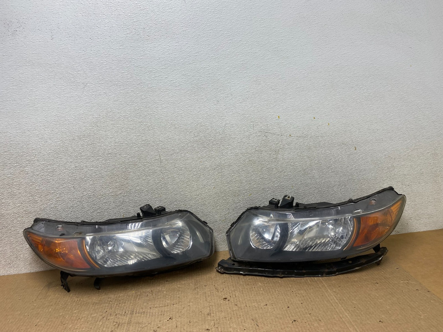 2006 - 2008 Honda Civic Coupe Headlights Halogen Left+Right W5308 DW0