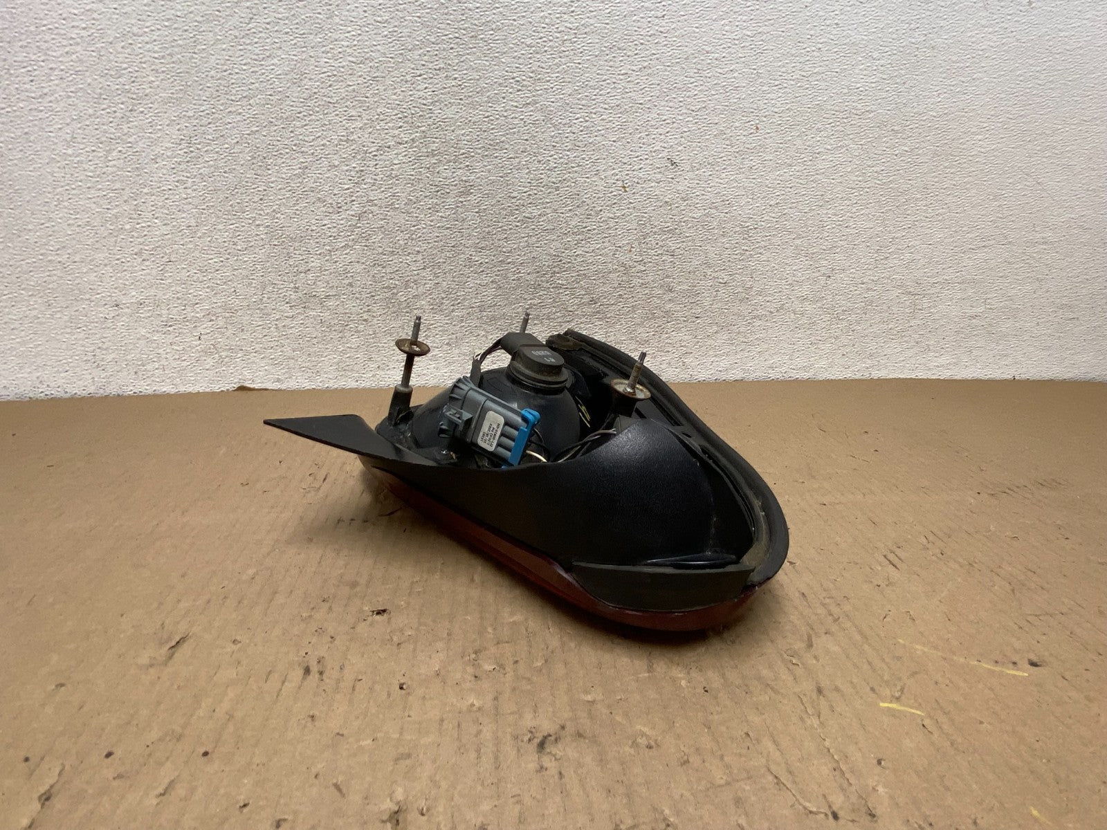 2006 to 2007 Chevrolet Monte Carlo Right Passenger RH Side Tail Light AG7991 DW4