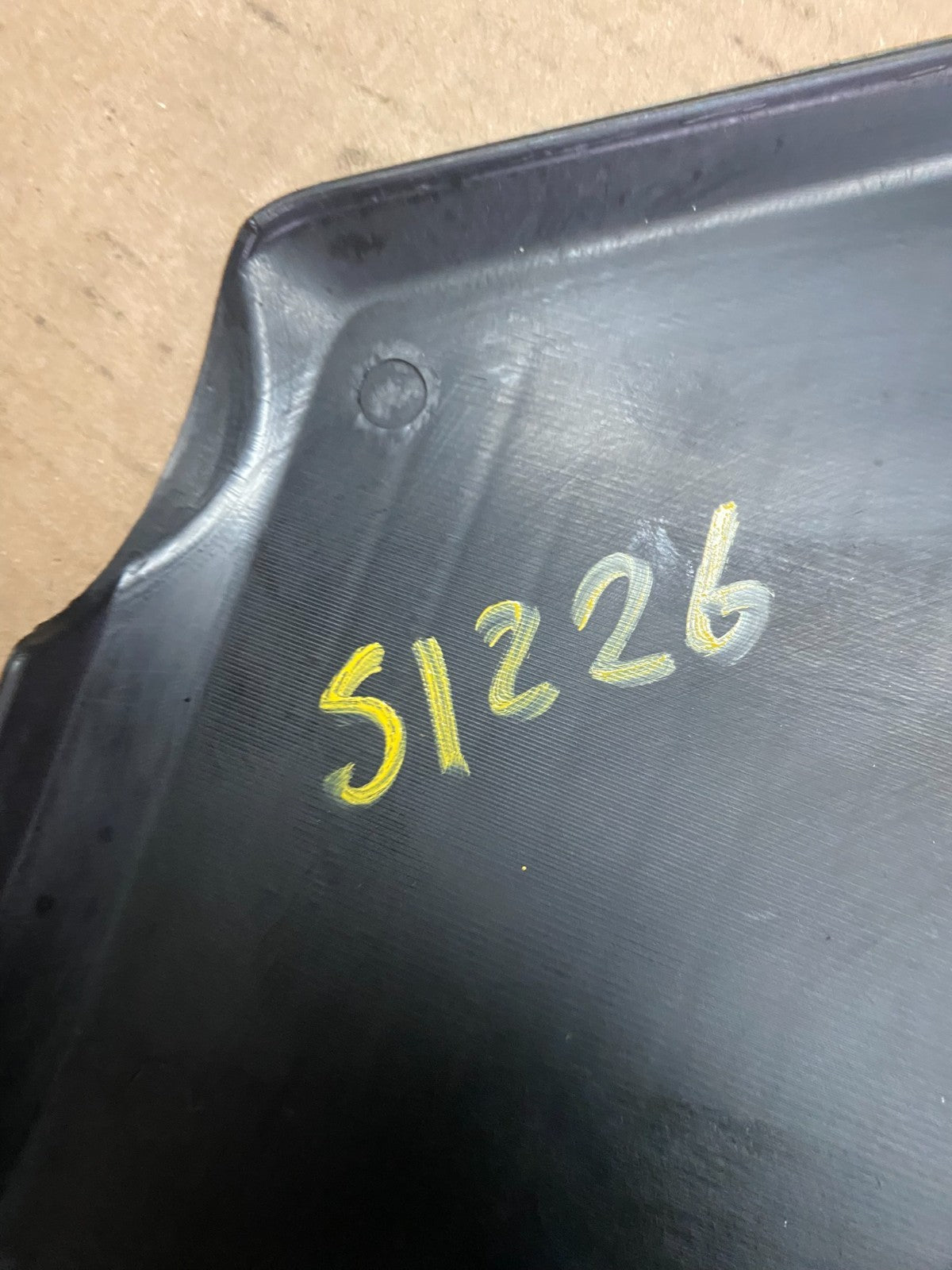2000 to 2004 Toyota Sienna Highlander 3.0L  Top Engine Cover Lid OEM S1226 DG9