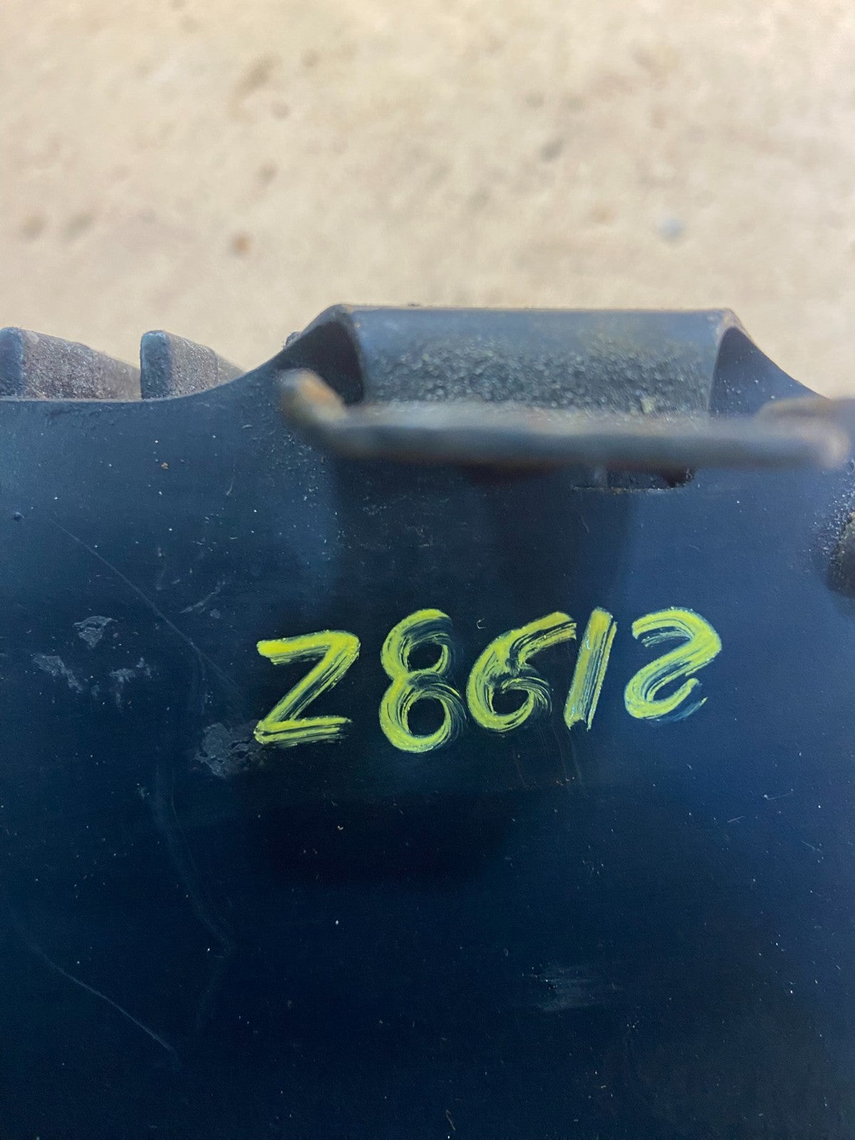 2001 Dodge Caravan Engine Computer Control ECM ECU p04727040aa Z8612 DG6