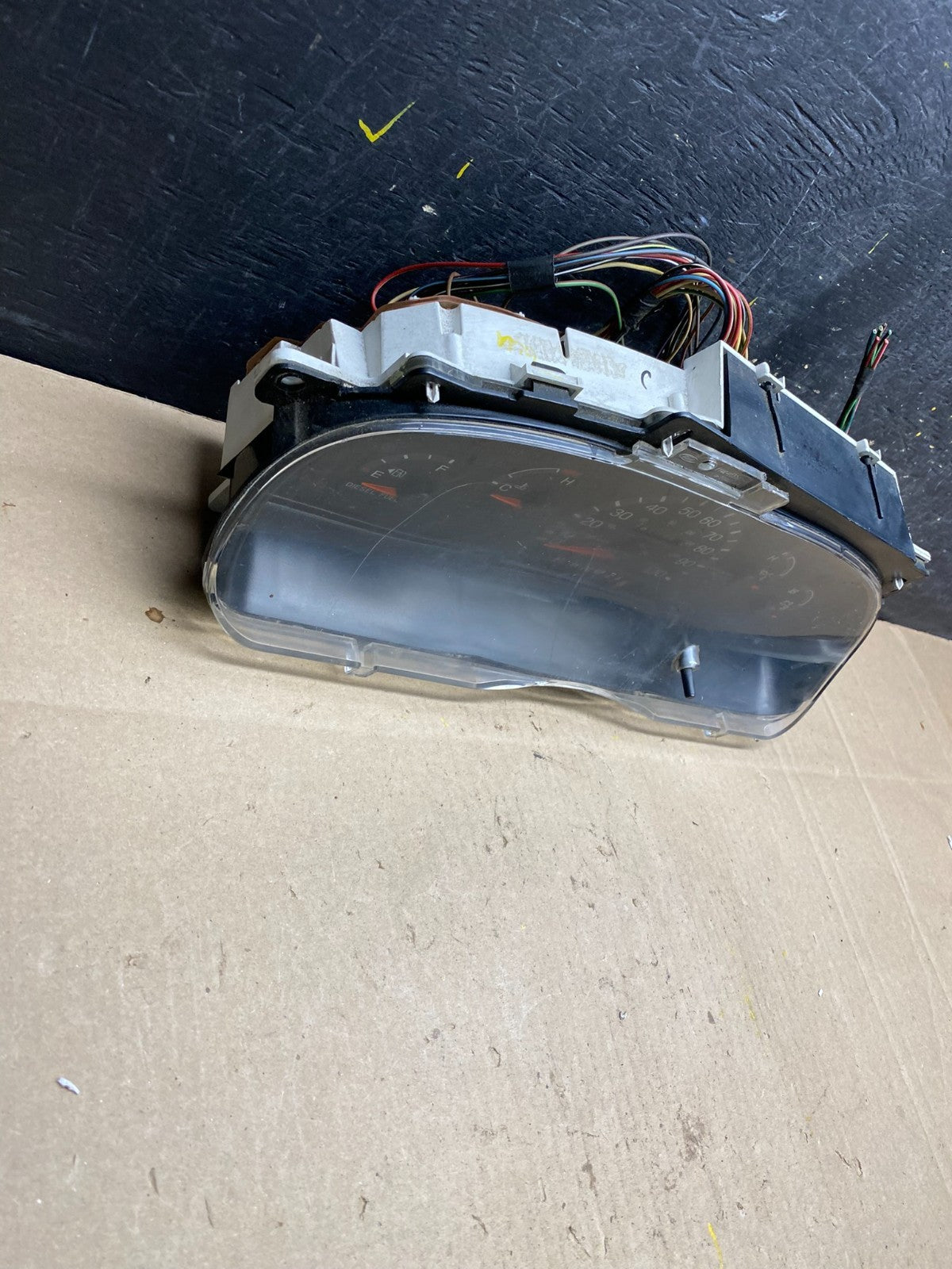 2000 - 2002 Ford Econoline E150 E250 E350 Speedometer Instrument Cluster T93071
