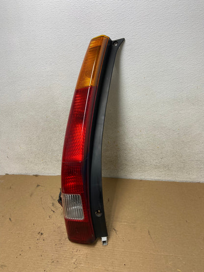 2002 2003 2004 Honda Crv Cr-v Left Driver Lh Tail Light AH4256 LK2