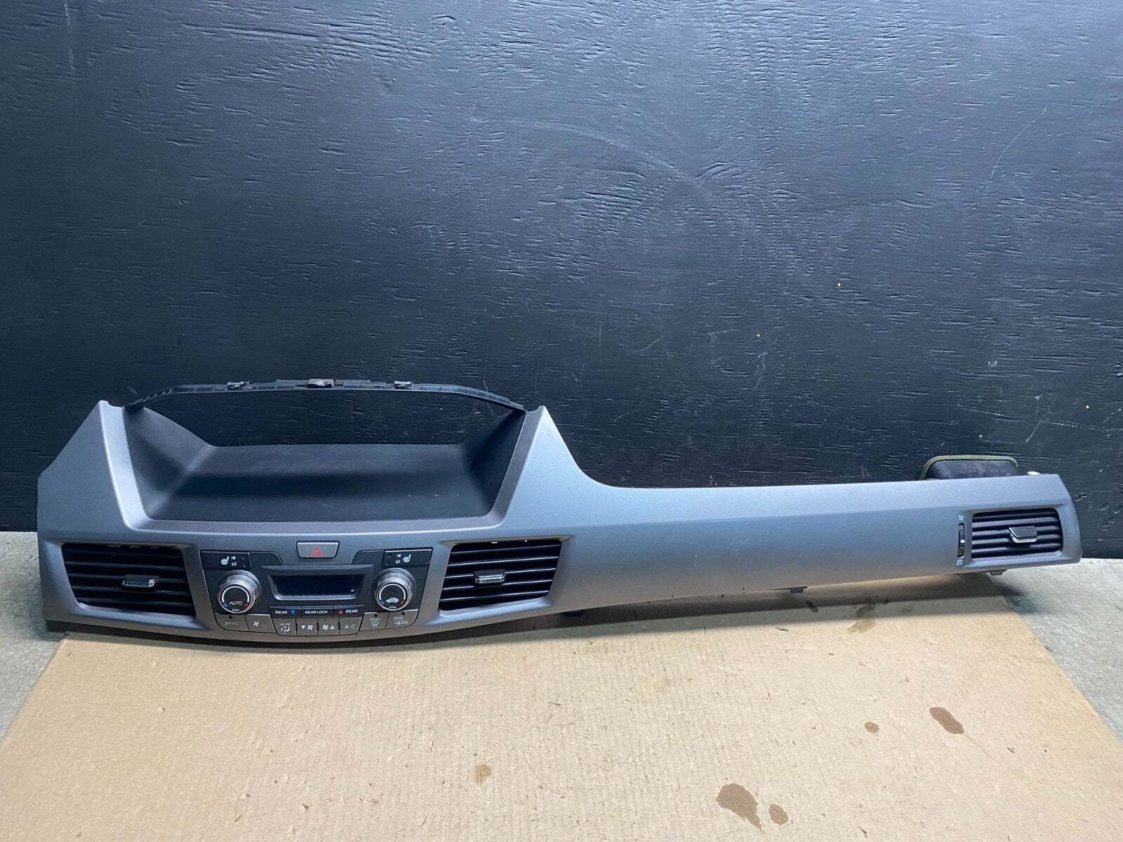 2011-2013 Honda Odyssey Dash Climate Control A/C Cluster Trim Bezel E2128 DG10