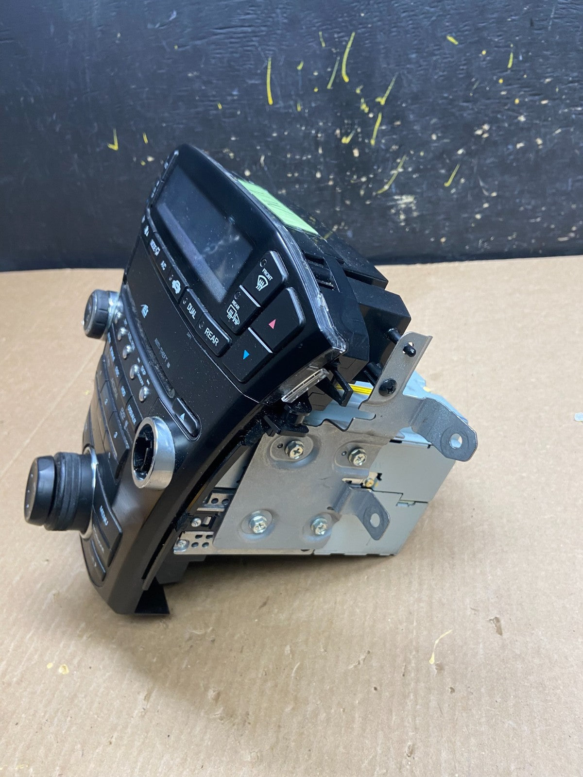 2007 to 2009 Acura Mdx Radio Stereo 6 CD Player Climate Control Pan OEM X6589 DG4