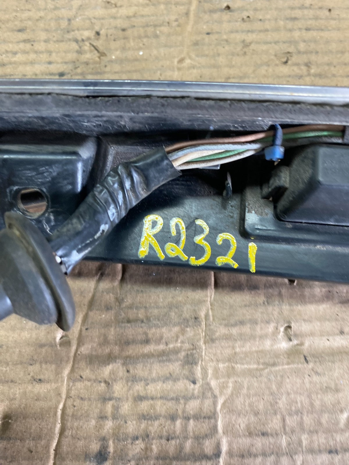 2011-2014 Ford Explorer Rear Tailgate Gate Trim Molding With Camera OEM R2321 DG11