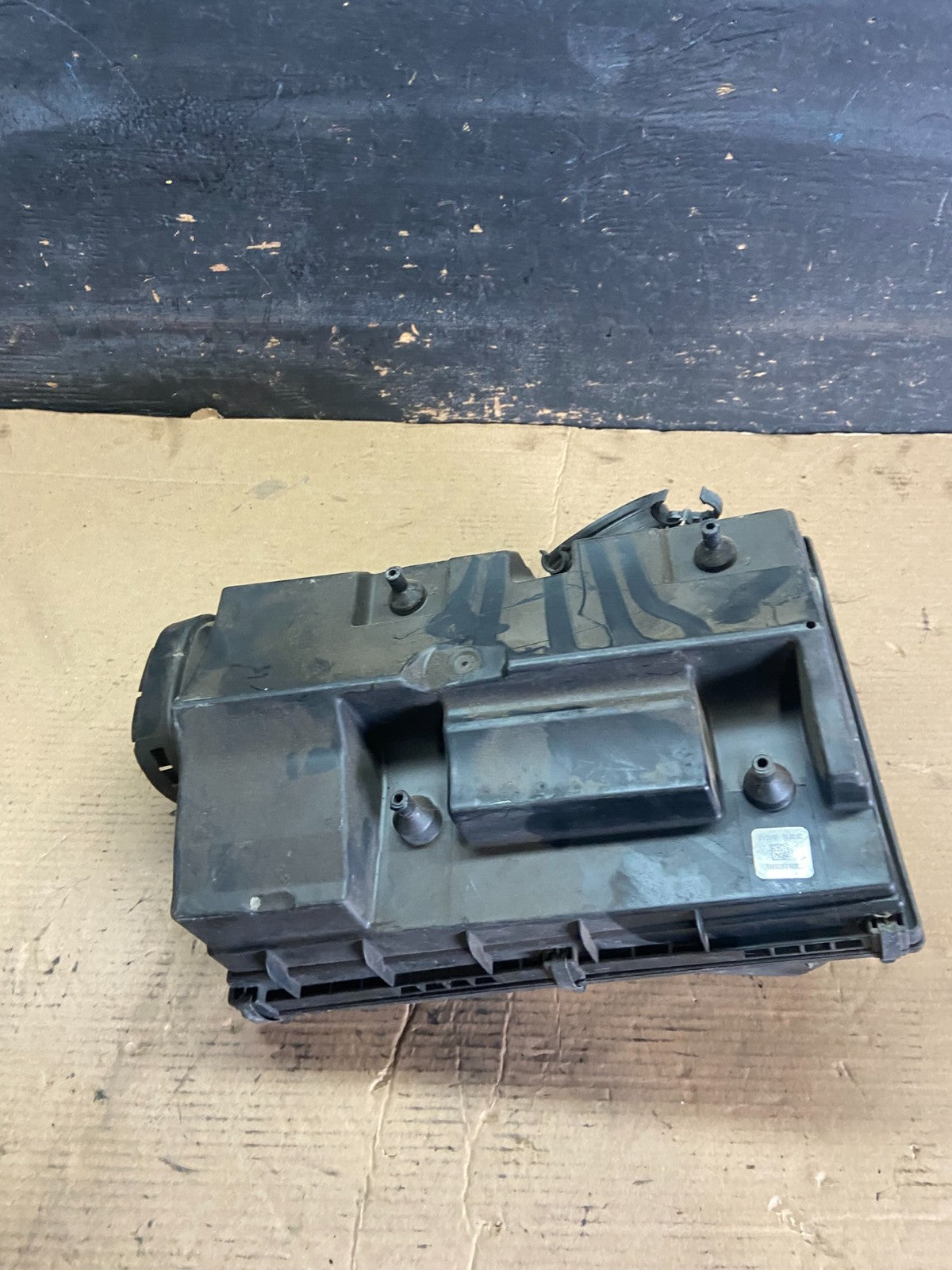 2007 to 2010 BMW X5 Air Intake Cleaner Filter Housing Box OEM R2086 DG7