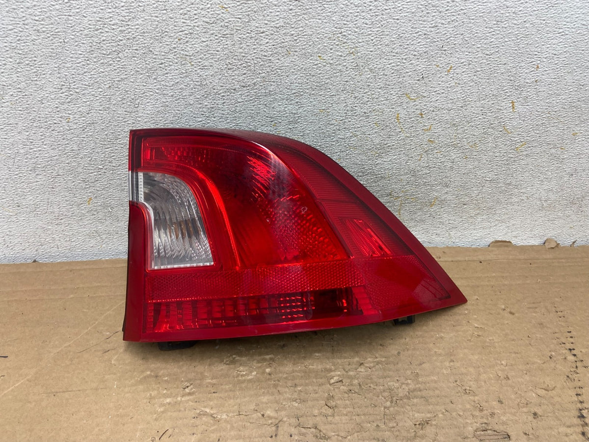2011 to 2017 Volvo S60 Right Passenger RH Side Tail Light AH9234 DW0